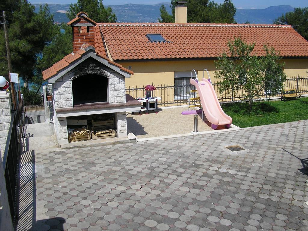Apartments Viki Trogir Exteriér fotografie