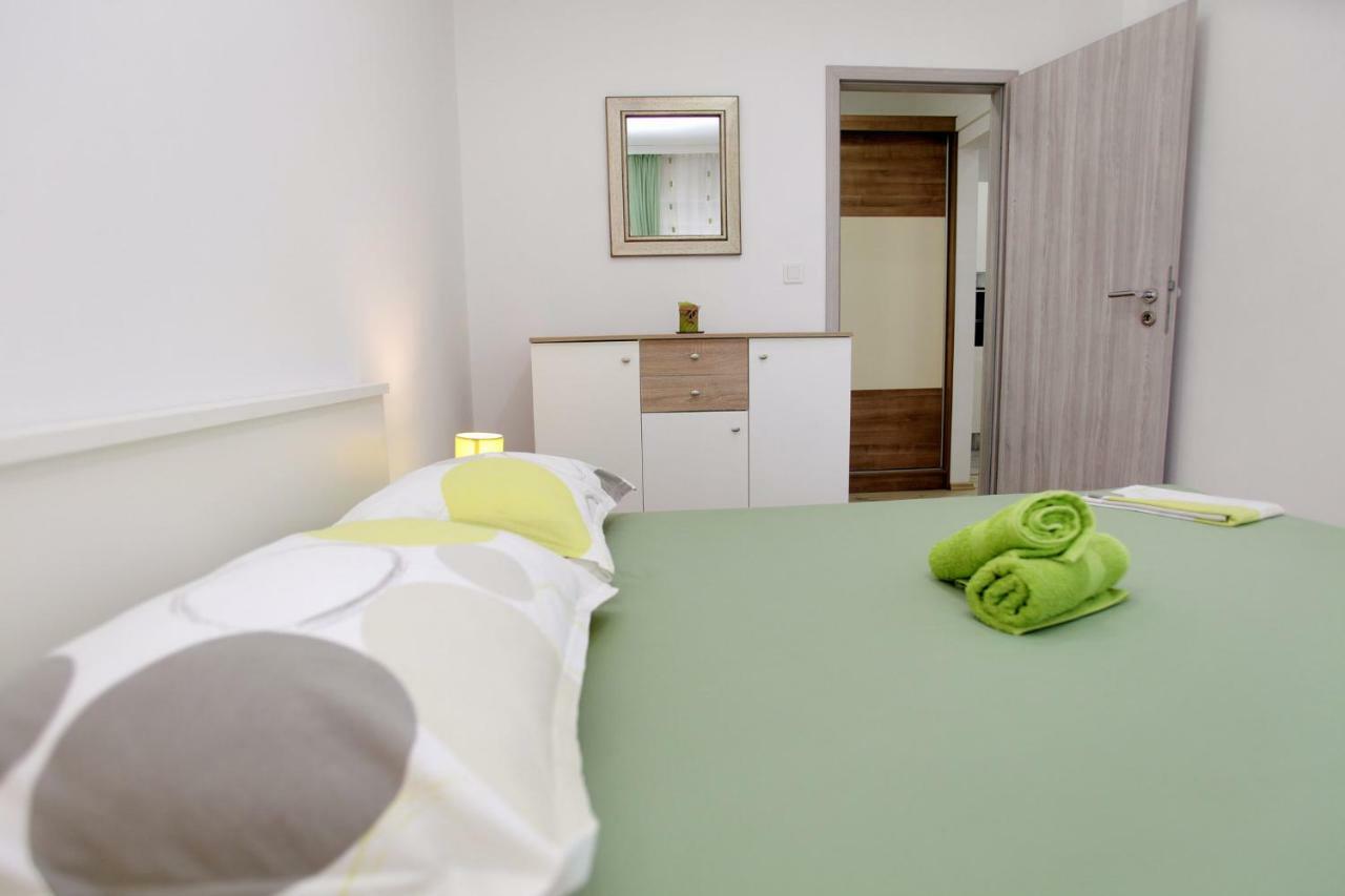 Apartments Viki Trogir Exteriér fotografie